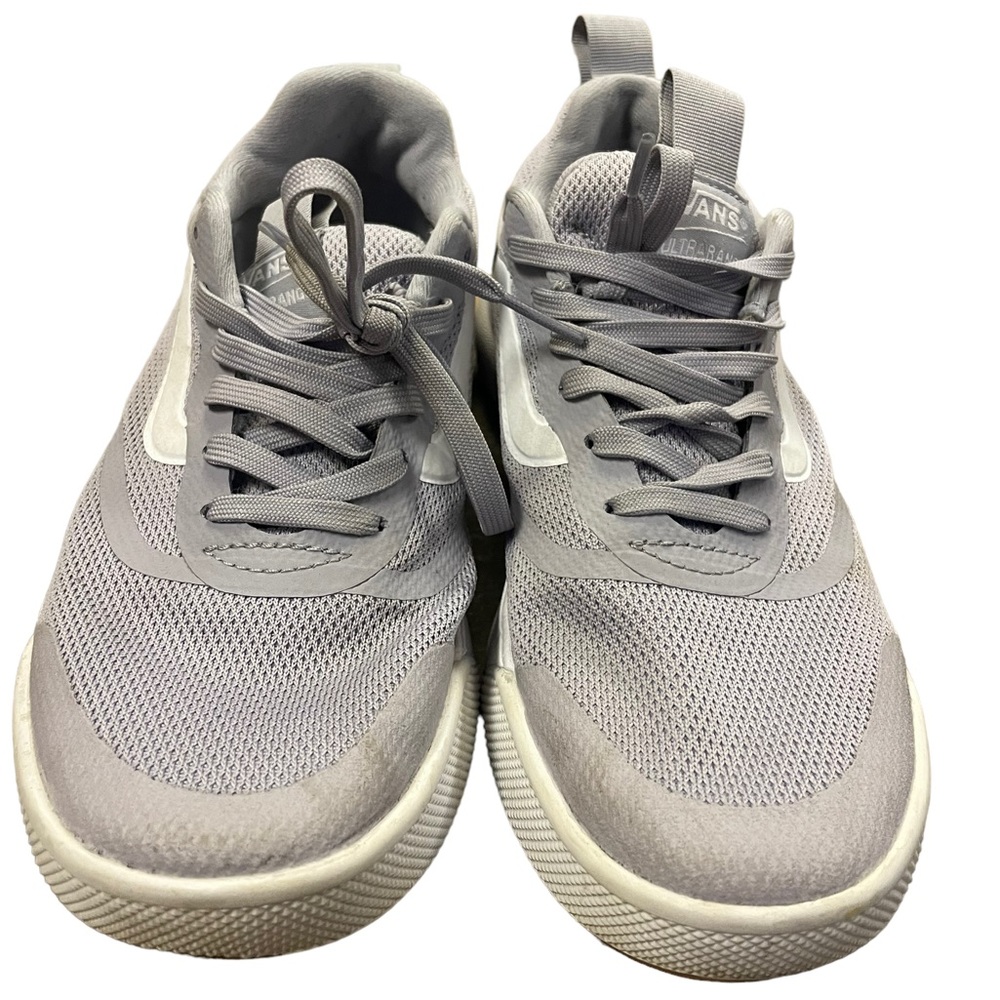 Vans Ultra Range sneakers shoes sz 8 women, 6.5 men light gray